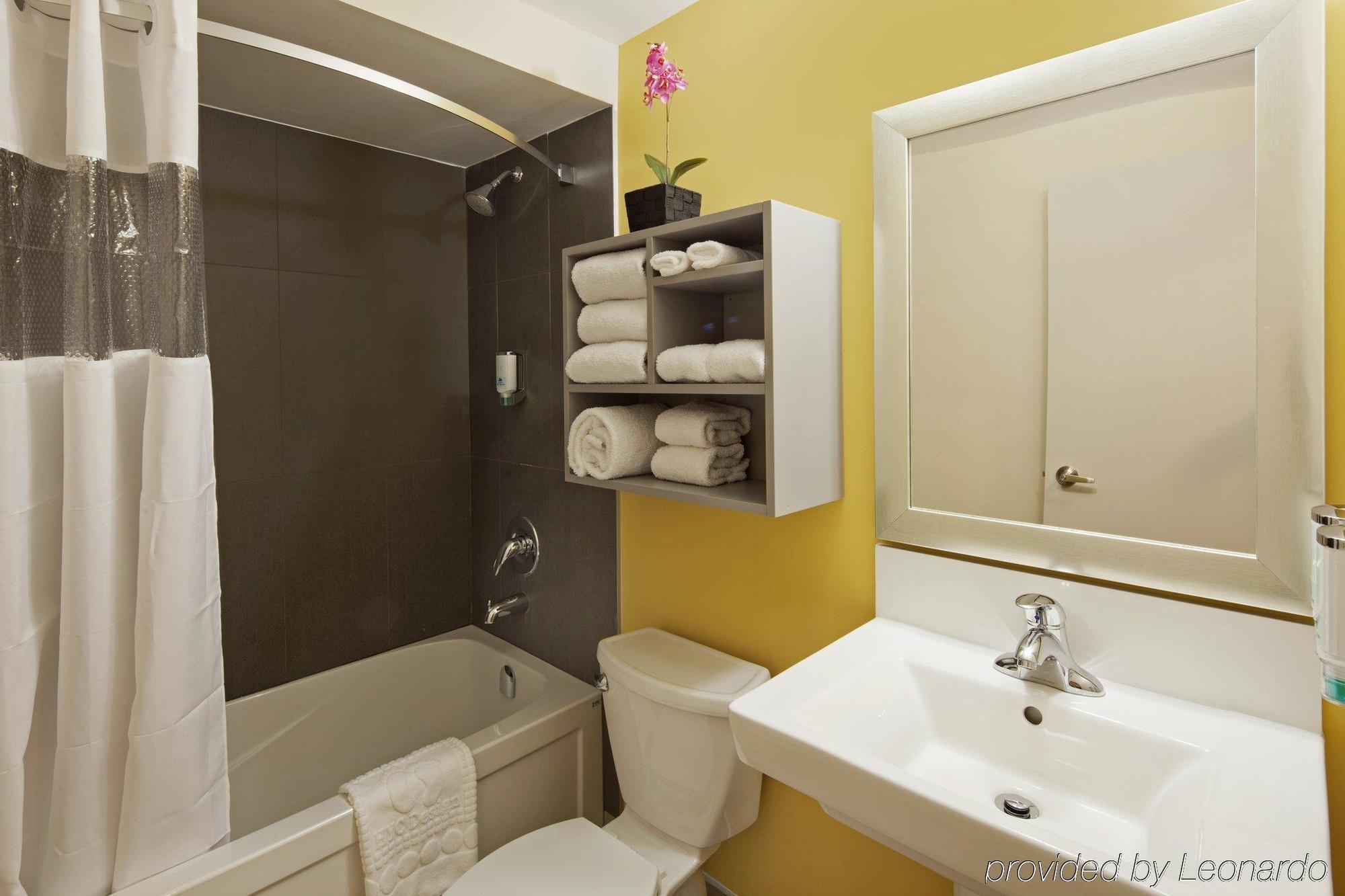 Canadas Best Value Inn Toronto Exteriör bild